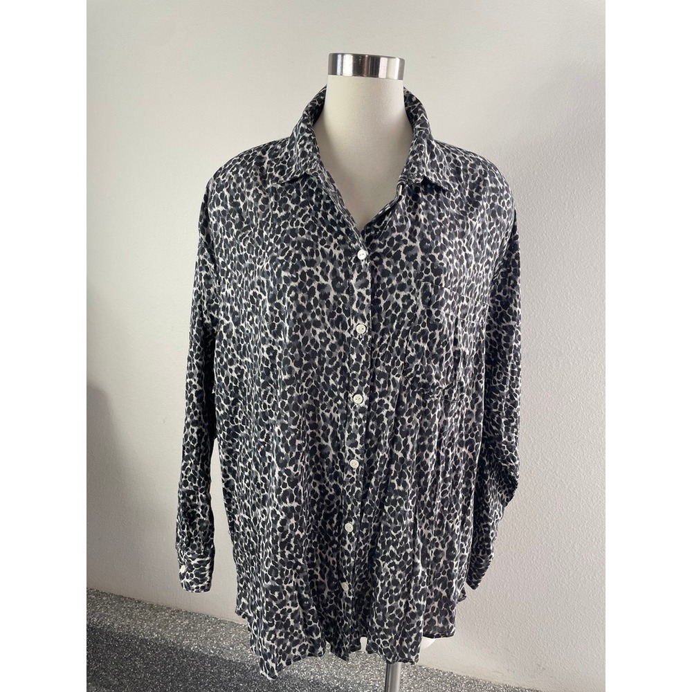 NEW Old Navy Womens XL‎ Boyfriend Shirt Leopard Animal Button Up Top Oversized